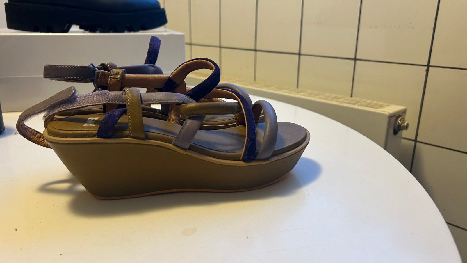 Plateau sandaal Camper maat 37, Sandalen, Overige kleuren, Ophalen of Verzenden, Zo goed als nieuw