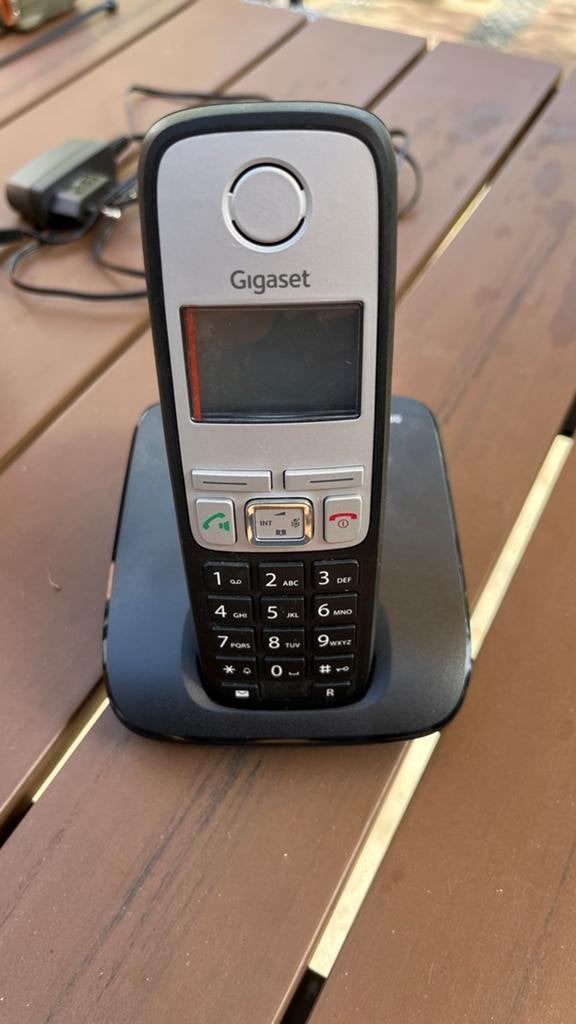 Gigaset draadloze telefoon met basisstation, Telecommunicatie, Ophalen, Gebruikt, 1 handset