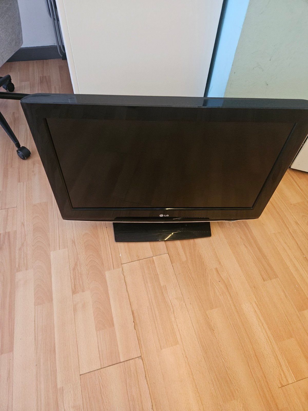 LG LCD TV 32 inch met Chromecast, Ophalen, 50 Hz, 80 tot 100 cm, Zo goed als nieuw