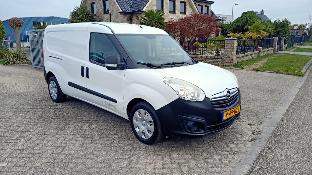 Opel Combo 1.4 L2H1 ecoFLEX (bj 2015), Auto's, Voorwielaandrijving, Gebruikt, Wit, 14 km/l
