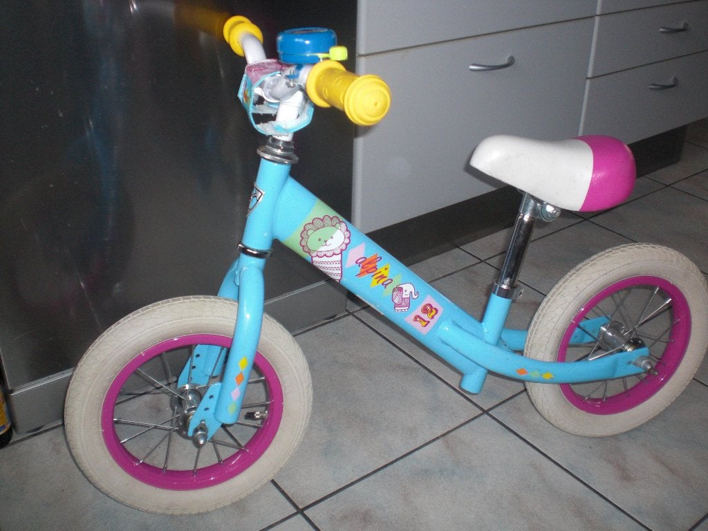 Alpine loopfiets, nieuwstaat, Kinderen en Baby's, Speelgoed | Buiten | Voertuigen en Loopfietsen, Ophalen, Zo goed als nieuw, Loopfiets