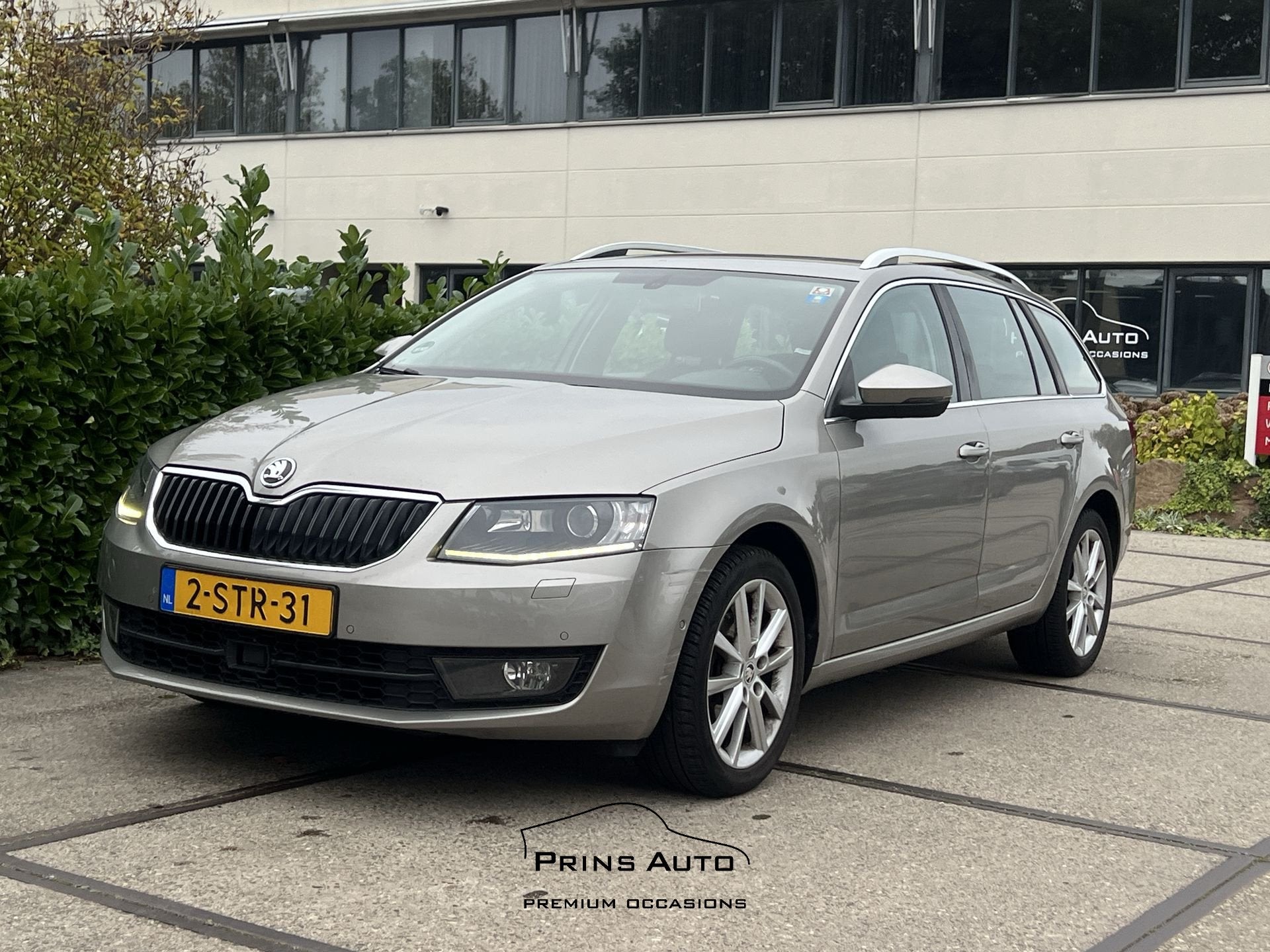 Skoda Octavia Combi 1.2 TSI Greentech Elegance Businessline, Auto's, Euro 5, Stof, Gebruikt, 4 cilinders