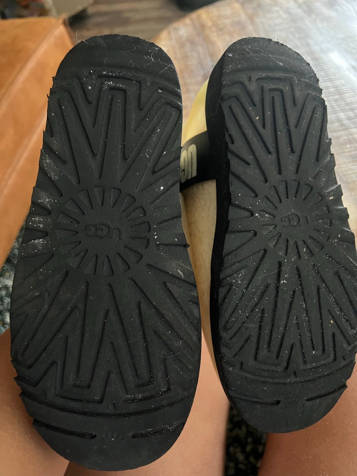 Ugg Classic Clear Mini Laarzen - Zo goed als nieuw, Overige kleuren, Lage of Enkellaarzen, Ophalen of Verzenden, Zo goed als nieuw