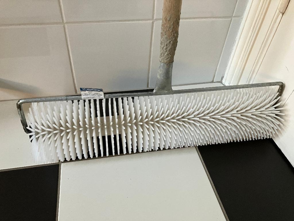 Goede professionele prikroller voor egaline, Ophalen, Zo goed als nieuw