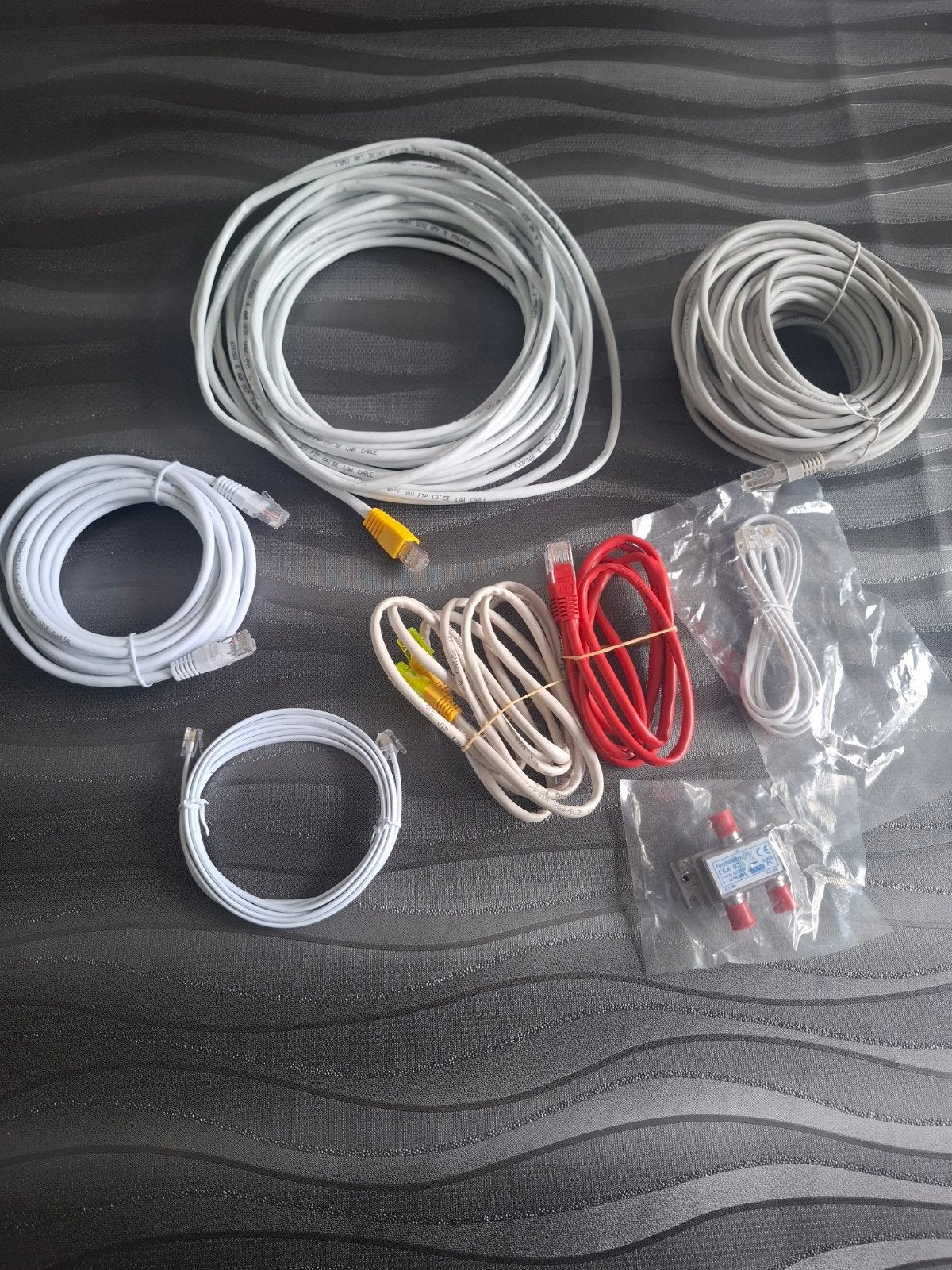 Cat 5e FTP en UTP kabels (1.5m, 10m, 15m) + splitter, Computers en Software, Ophalen of Verzenden, Gebruikt