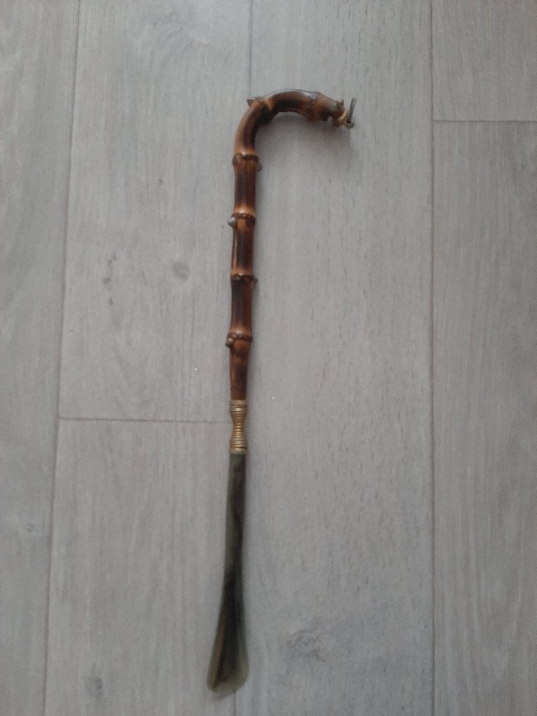 Oude vintage bamboe schoenlepel, Ophalen