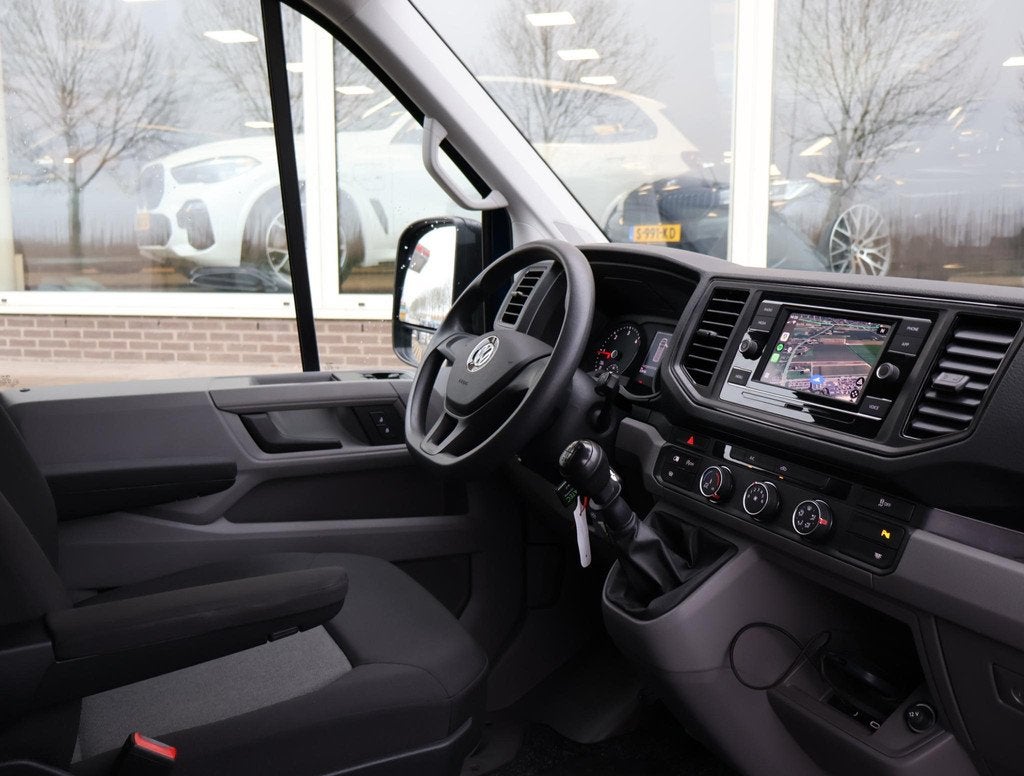Volkswagen Crafter 30 2.0 TDI L3H3 + APPLE CARPLAY / ANDROID, Stof, Gebruikt, 4 cilinders, 2500 kg