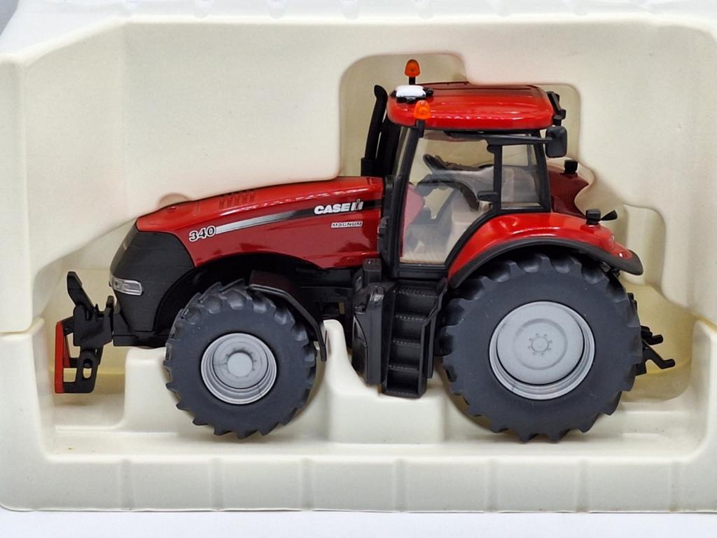 Case IH Magnum 340, Hobby en Vrije tijd, Modelauto's | 1:32, Zo goed als nieuw, Tractor of Landbouw, SIKU, Ophalen of Verzenden
