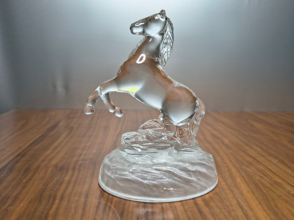 Paardenbeeldje van helder loodkristal. 15,8 cm. hoog., Ophalen of Verzenden, Gebruikt, Dier