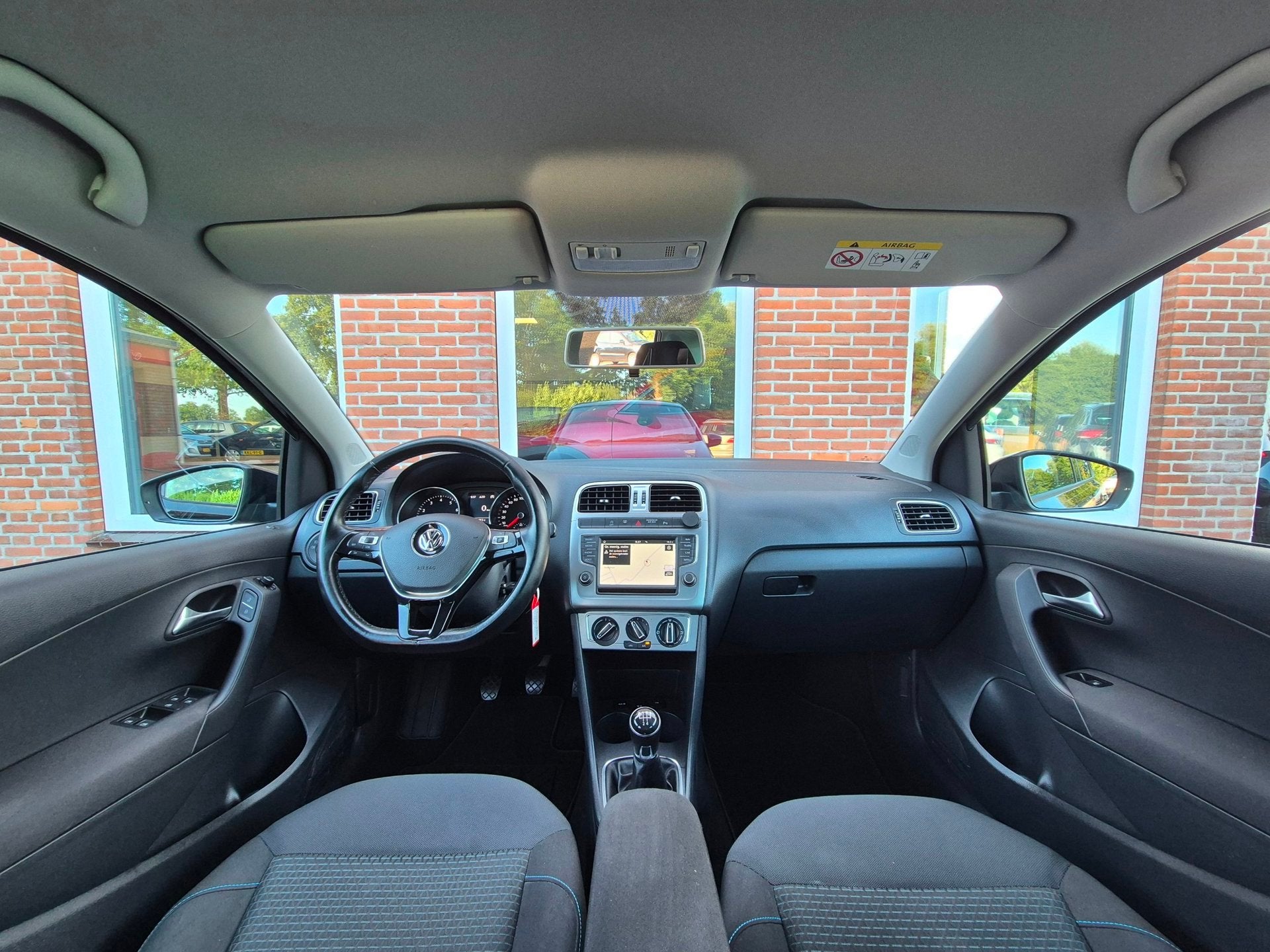 Volkswagen Polo 1.0 BlueMotion Edition 95PK 5drs airco, crui, Auto's, Voorwielaandrijving, Stof, 95 pk, Zwart