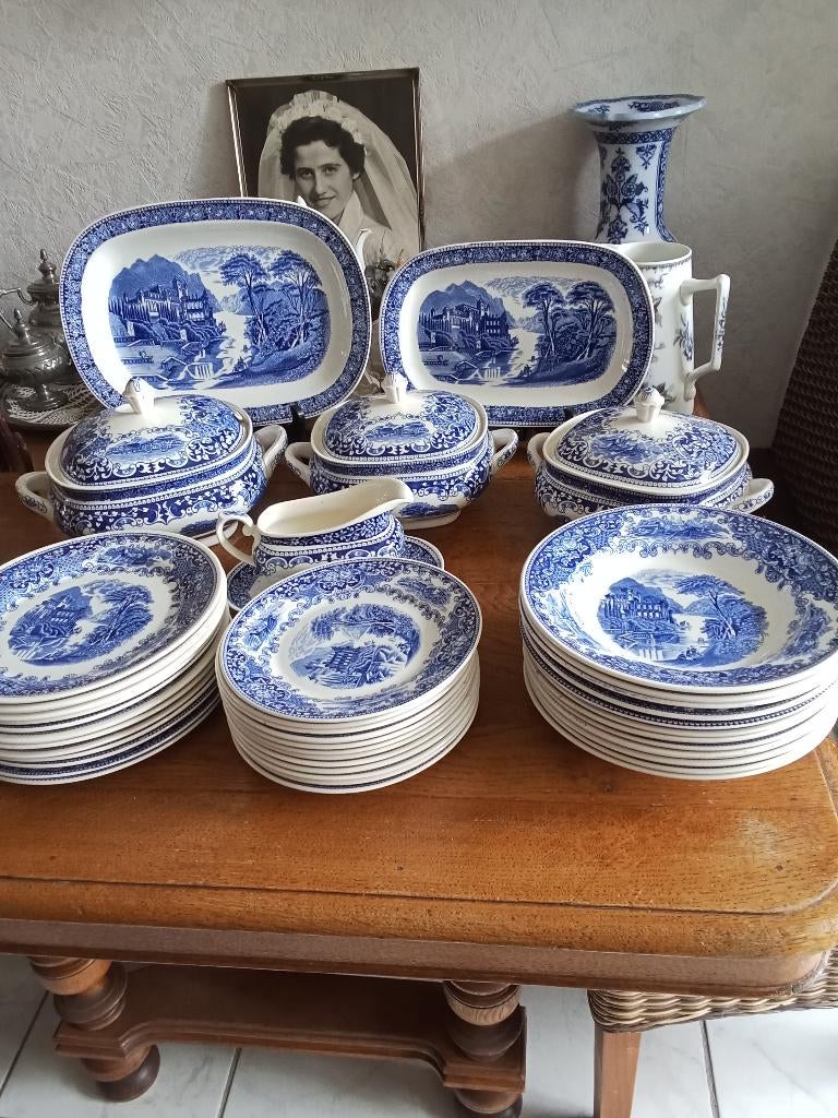 eetservies OLD ENGLAND CAMBRIDGE van ROYAL SFINX, Antiek en Kunst, Ophalen