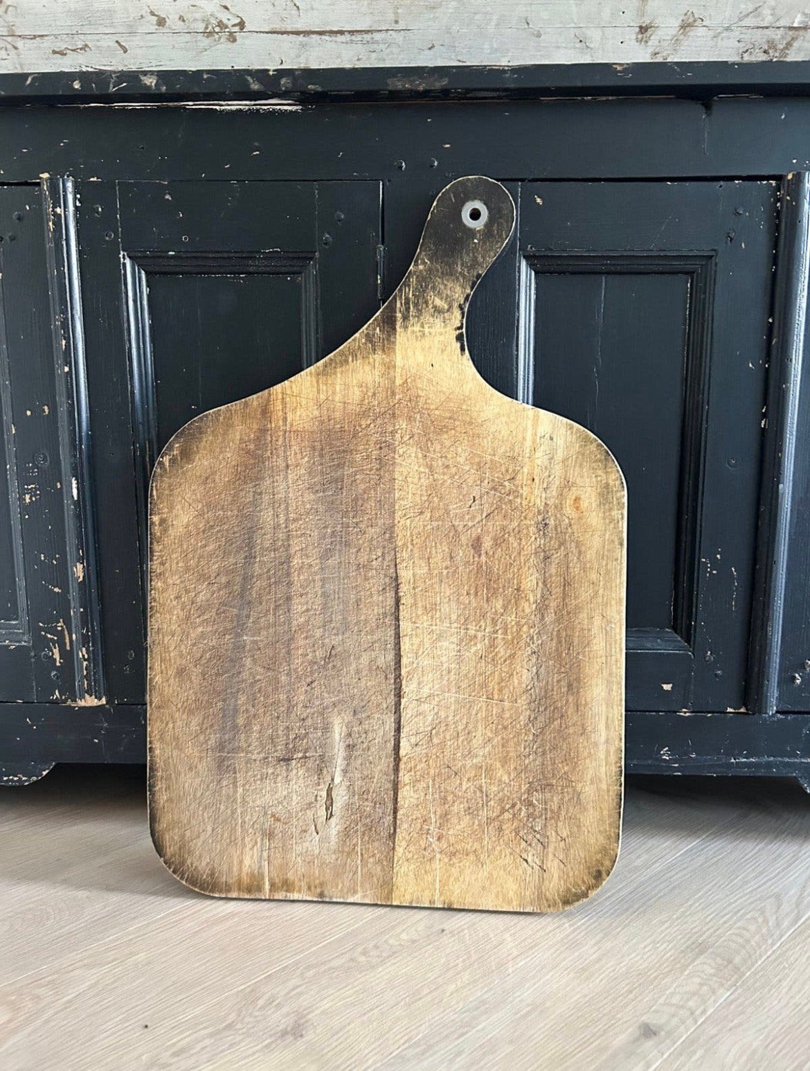 Bijzondere franse grote broodplank zwart / beige, Antiek en Kunst, Ophalen of Verzenden