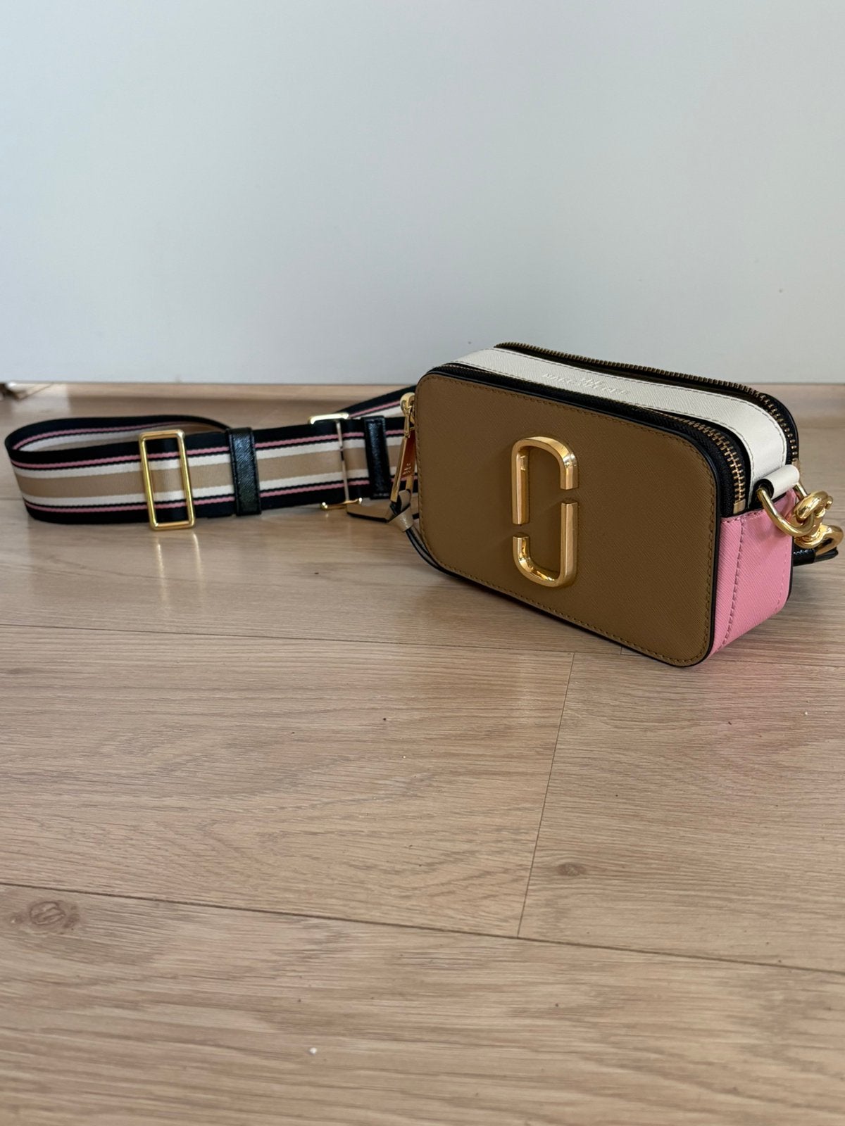 Marc Jacobs Snapshot Camera Bag - Zo goed als nieuw, Ophalen of Verzenden, Zo goed als nieuw, Bruin, Schoudertasje