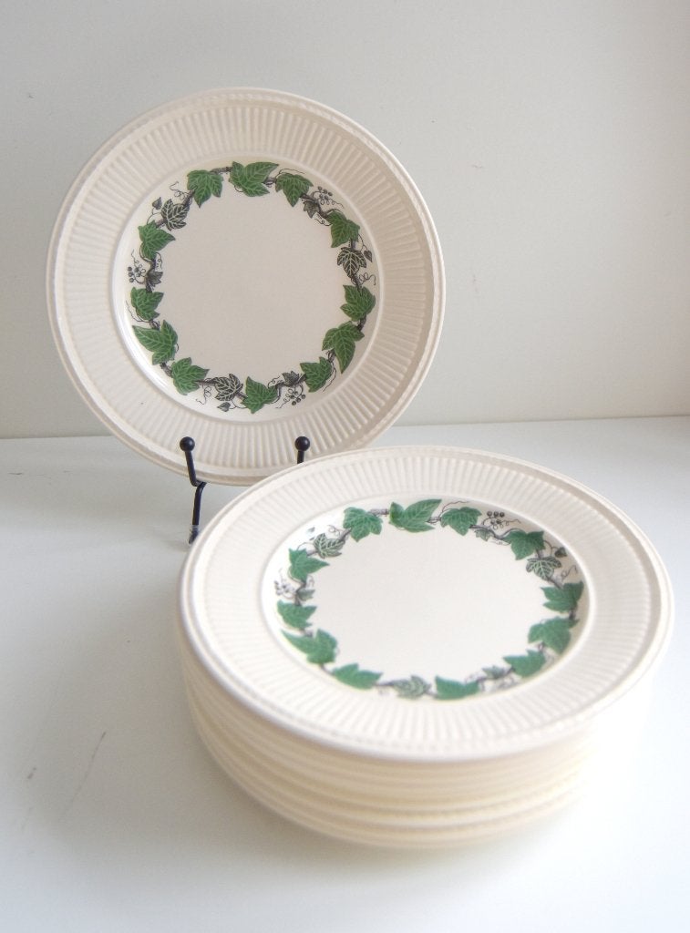 10 Wedgewood Stratford dessert, gebaksbordjes in prima staat, Ophalen of Verzenden, Zo goed als nieuw, Bord(en), Overige stijlen