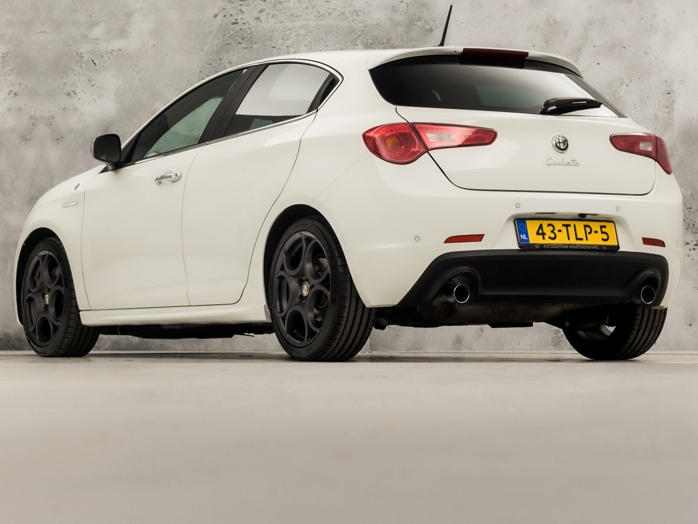 Alfa Romeo Giulietta 1.7 TBi Quadrifoglio Verde 235Pk (APPLE, Auto's, Alfa Romeo, 4 cilinders, Leder en Stof, Wit, Origineel Nederlands
