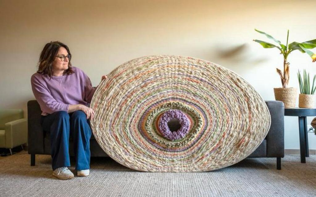 Handgemaakt wandkleed, Ophalen, Eigen ontwerp, 108 cm, Meerkleurig