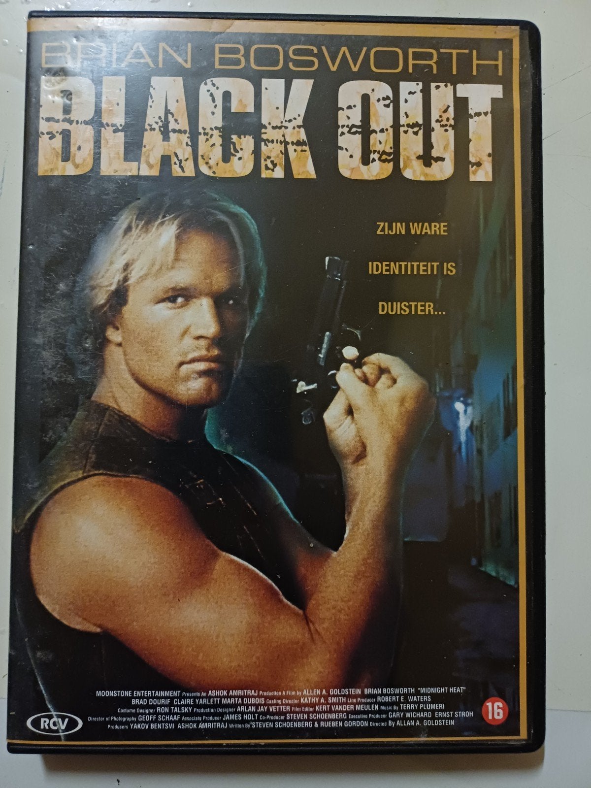 Black Out, Vanaf 16 jaar, Ophalen of Verzenden, Zo goed als nieuw