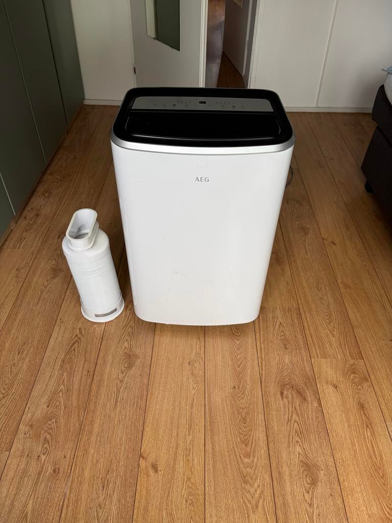 AEG AXP35U538CW mobiele airco, Witgoed en Apparatuur, Airco's, Ophalen, Gebruikt, 3 snelheden of meer, Koelen en Ontvochtigen