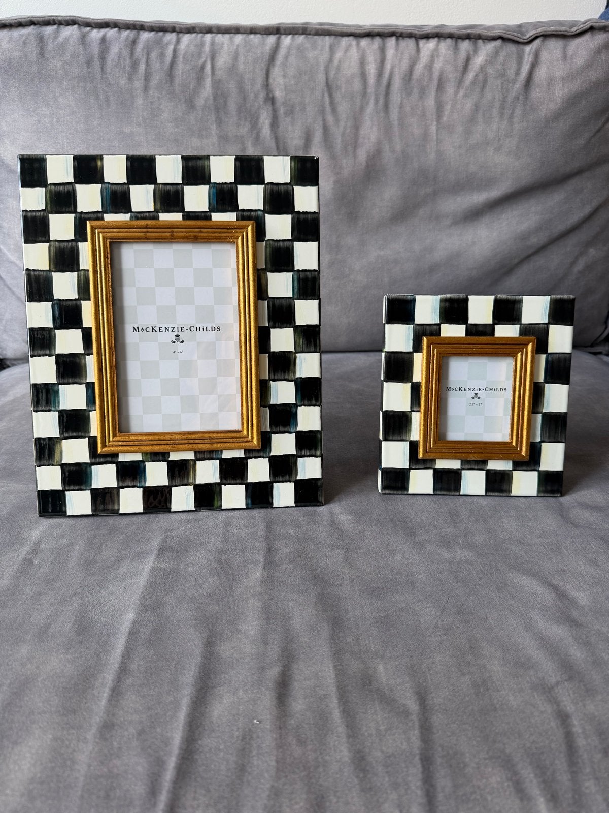 Set van 2 MacKenzie-Childs fotolijsten, zwart-wit geblokt, Overige materialen, Nieuw, Ophalen of Verzenden, Fotolijst