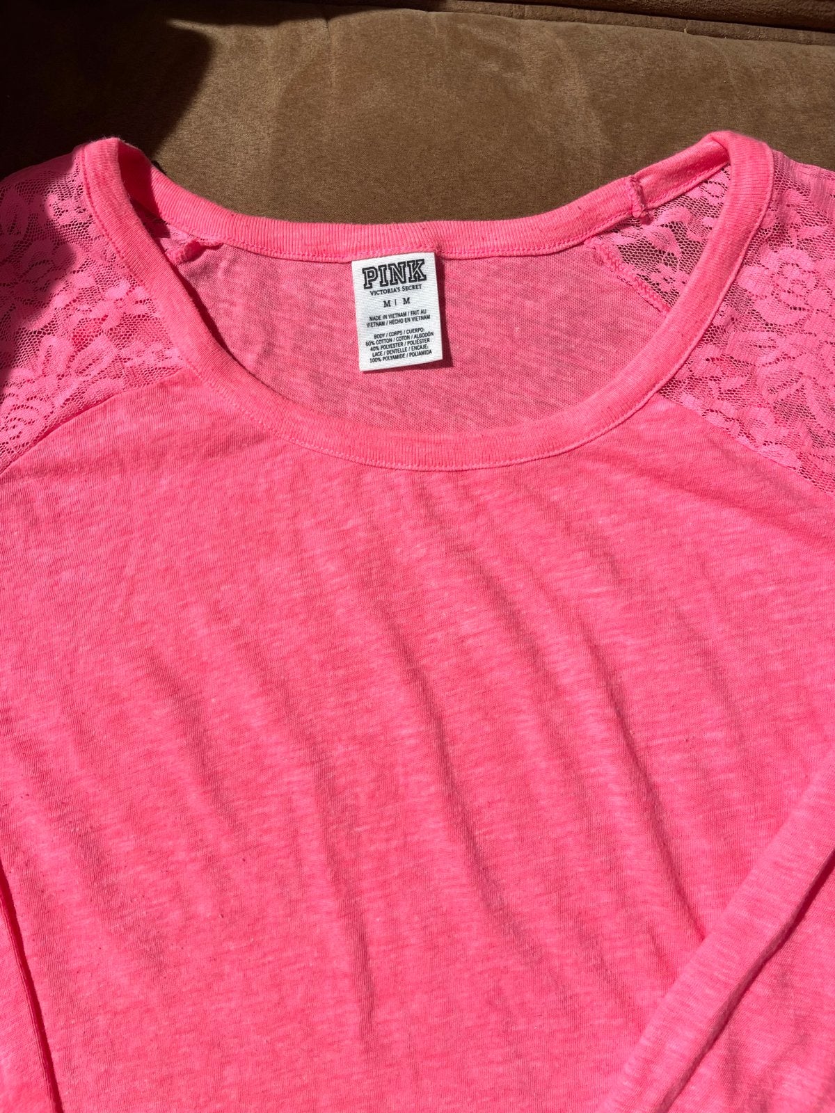 Victoria's Secret PINK top met lange mouwen en kant, Maat 38/40 (M), Ophalen of Verzenden, Zo goed als nieuw, Lange mouw