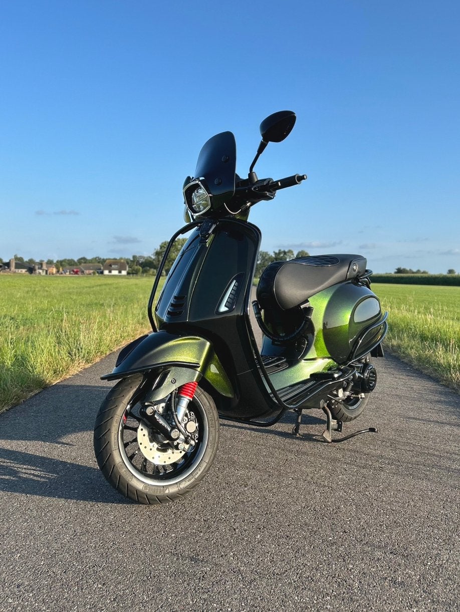 Vespa Sprint | Custom Vespa Exclusive | 2022 | Full option, Ophalen, Maximaal 45 km/u, Vespa S, Zo goed als nieuw