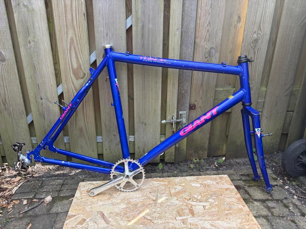 Giant Track frame met nieuwe onderdelen, Fietsen en Brommers, Fietsen | Racefietsen, Aluminium, Zo goed als nieuw, Meer dan 20 versnellingen