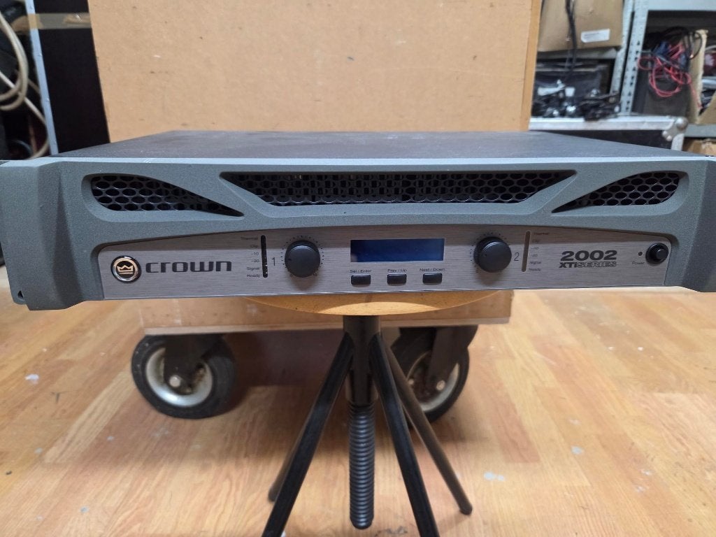 Crown XTi 2002, Ophalen, Gebruikt, 500 tot 1000 watt, P.A.
