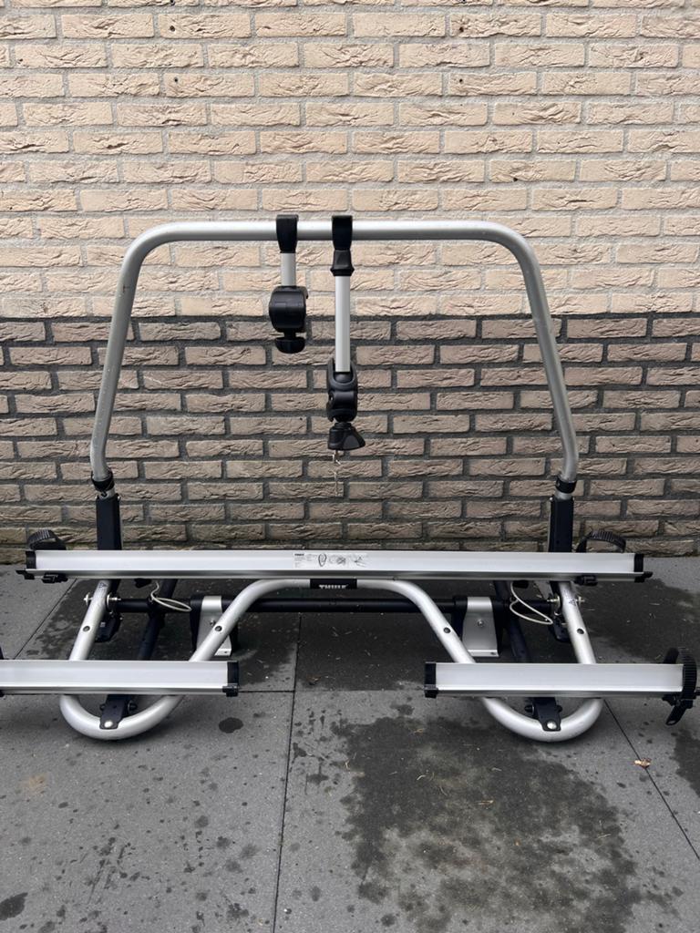 Thule Caravan Superb fietsendrager voor 2 (elec)fietsen 60KG, Auto diversen, Fietsendragers, Gebruikt, Trekhaakdrager, 2 fietsen