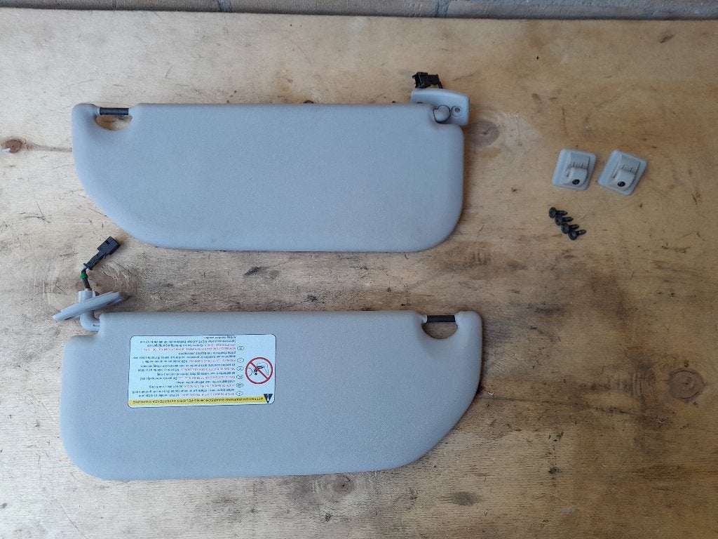 ZONNEKLEP SET - Links+Rechts - Voor een CITROËN C2 - 2003>, Auto-onderdelen, Interieur en Bekleding, Verzenden, Gebruikt, Citroën