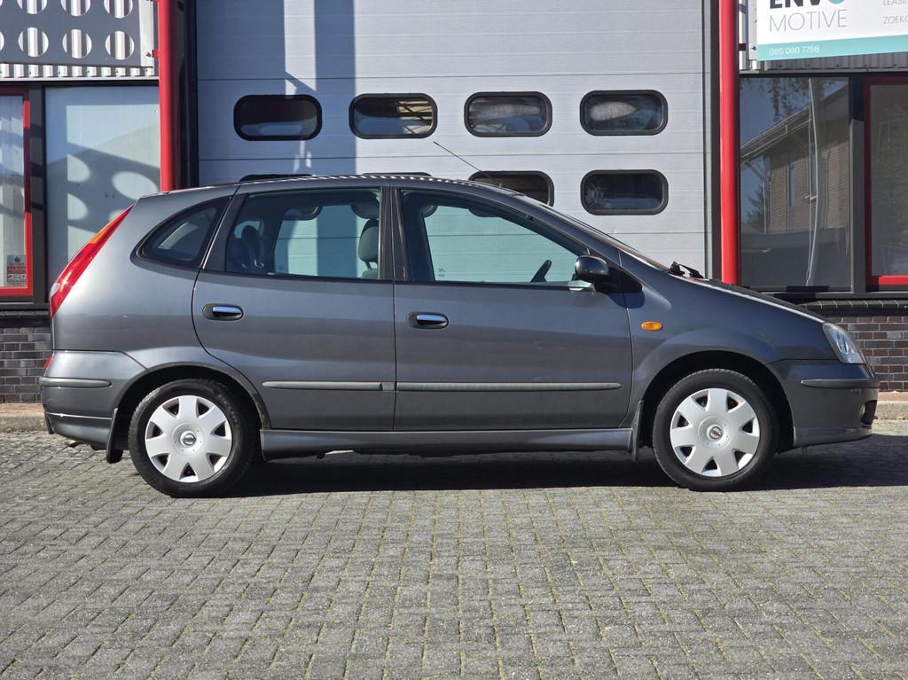 Nissan Almera Tino 1.8 Airco/Navi/Camera/Trekhaak, Auto's, Nissan, 4 cilinders, Almera Tino, 116 pk, Origineel Nederlands