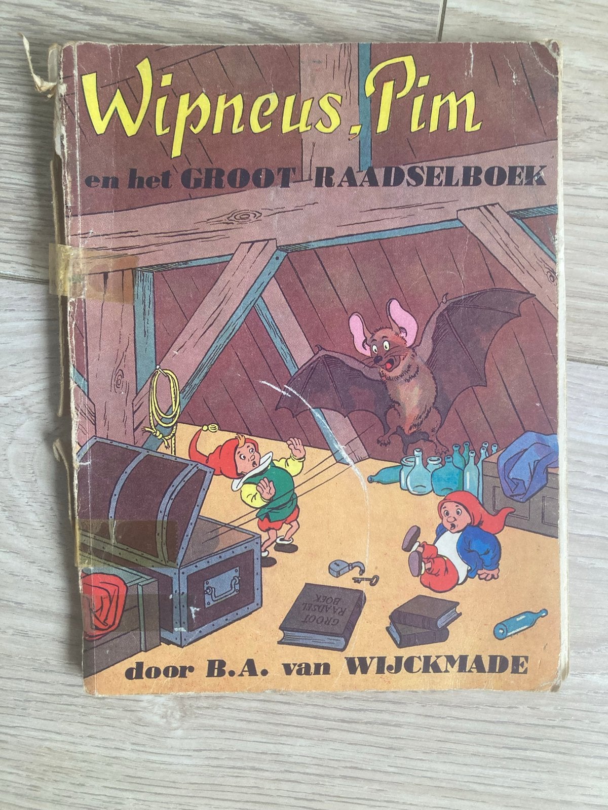 Wipneus en Pim en het Groot Raadselboek - Vintage Kinderboek, Ophalen of Verzenden, Gelezen, Fictie