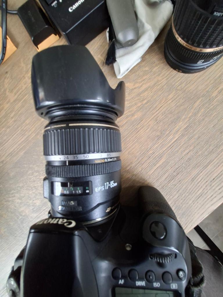 Canon EF-S 17-85mm f/4-5.6 IS USM Lens, Ophalen of Verzenden, Gebruikt, Standaardlens, Zoom