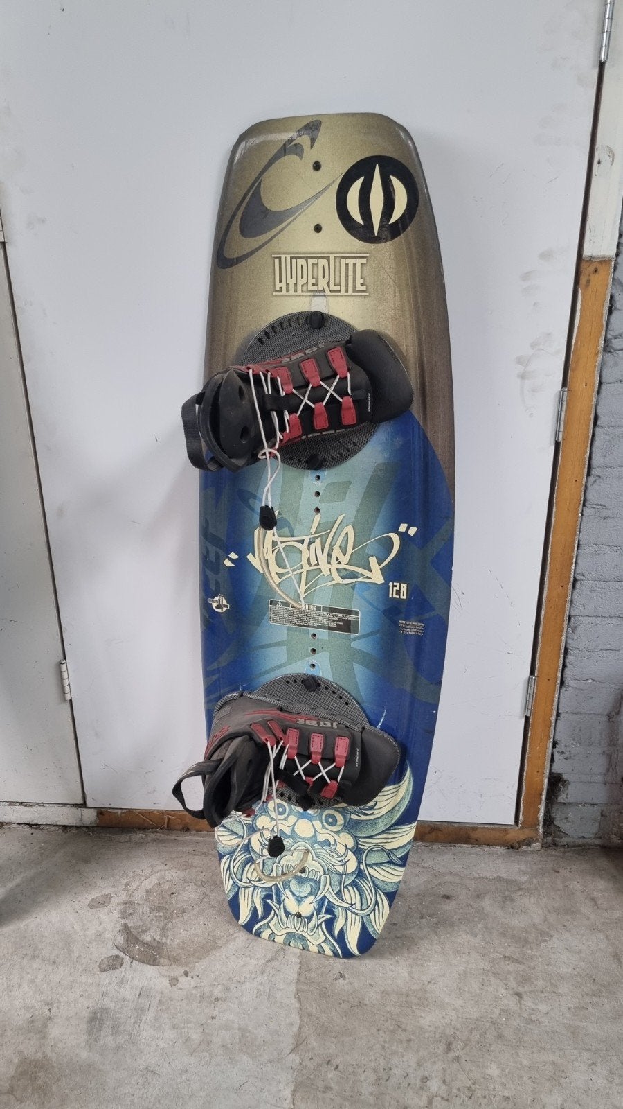 Hyperlite Motive 128 Wakeboard met Jobe bindingen, Ophalen of Verzenden, Gebruikt, Board en Schoenen