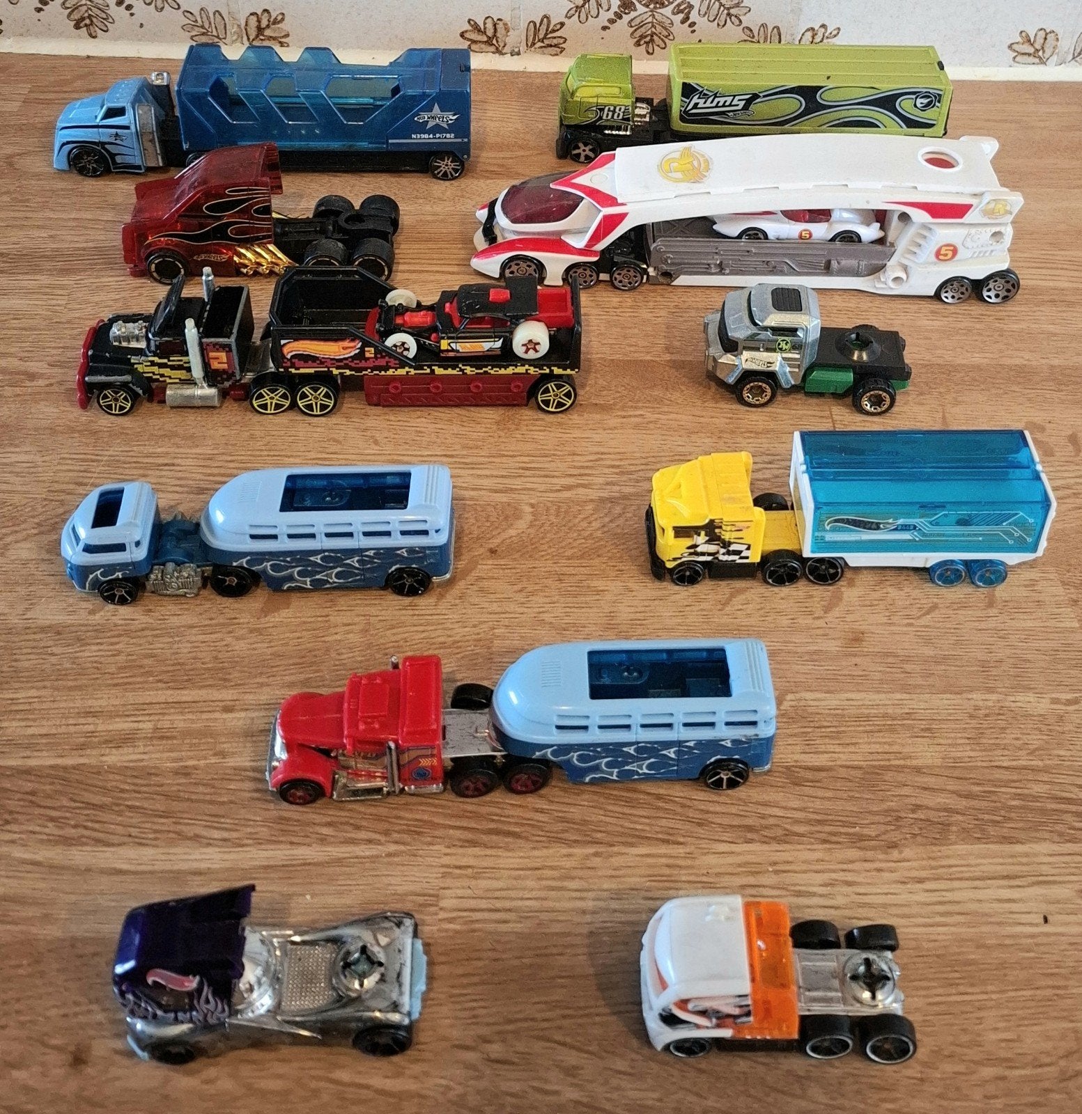 Hot Wheels vrachtwagens en trailers - Grote collectie, Ophalen of Verzenden, Gebruikt