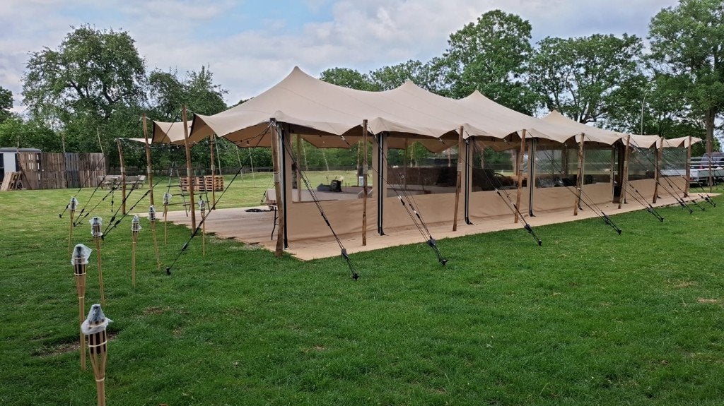 Foto 6 van Stretchtent 10x15m Huren | Met Luxe Zijwanden
