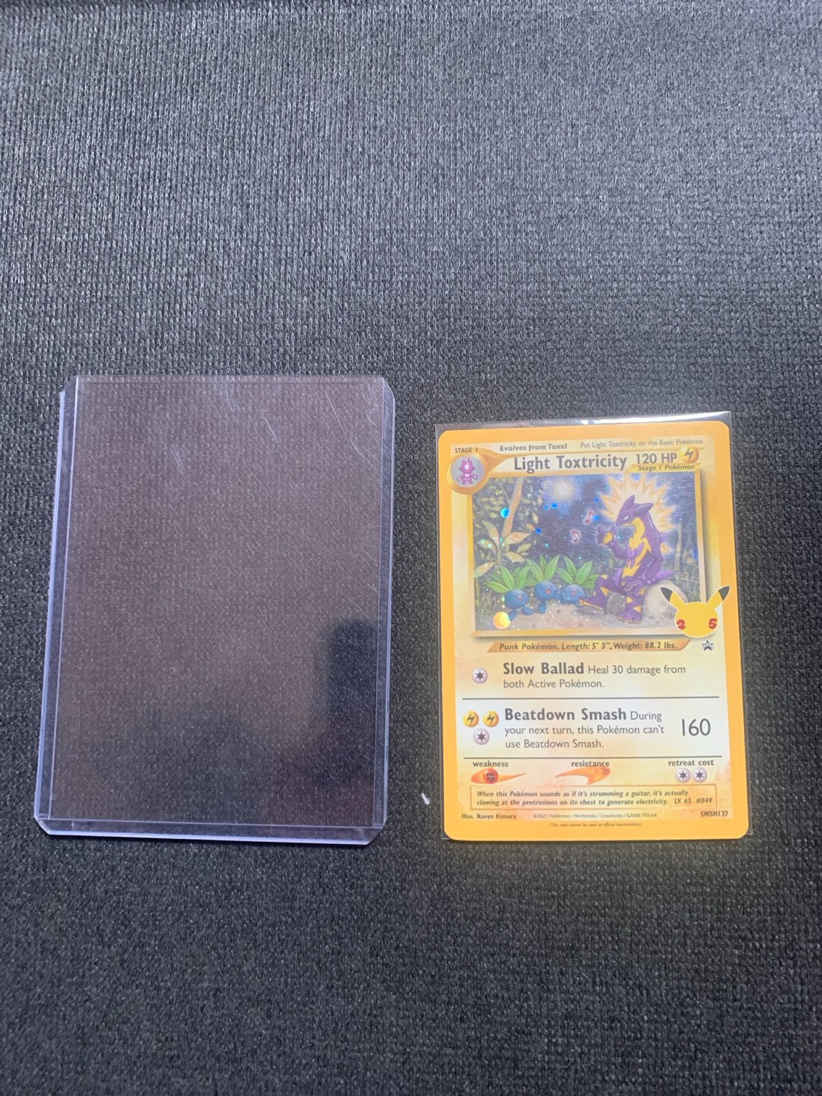 Pokémon Kaart: Light Toxtricity 120 HP - Celebrations, Verzenden, Zo goed als nieuw, Losse kaart
