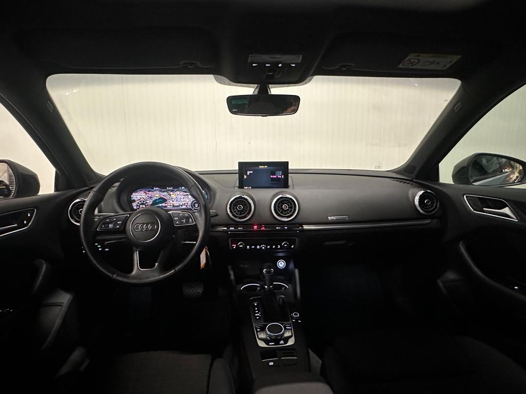 Audi A3 Sportback 1.5 TFSI CoD Design Pro Line Plus | PANO |, Auto's, Euro 6, 4 cilinders, 150 pk, Leder en Stof