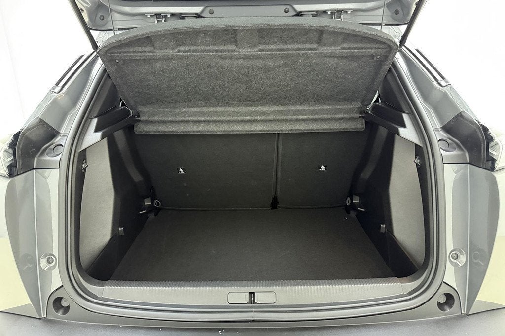 Peugeot 2008 1.2 Hybrid 145 Allure | Climate Control | Cruis, Auto's, 1272 kg, Euro 6, 1199 cc, Leder en Stof