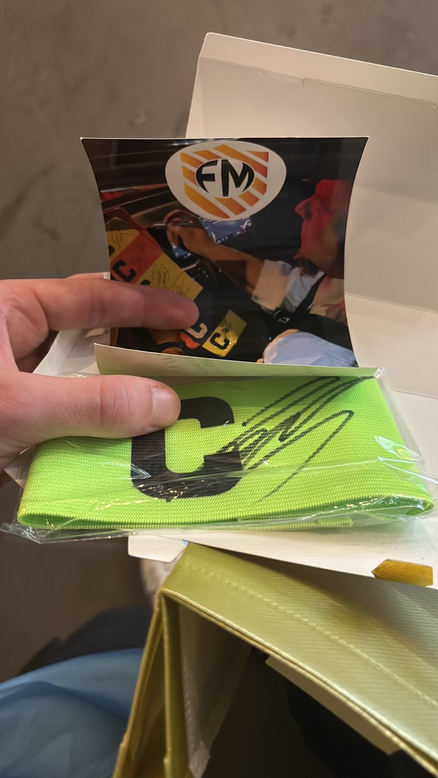 Gesigneerde aanvoerdersband Roberto Carlos, Verzamelen, Ophalen, Nieuw, Buitenlandse clubs, Overige typen