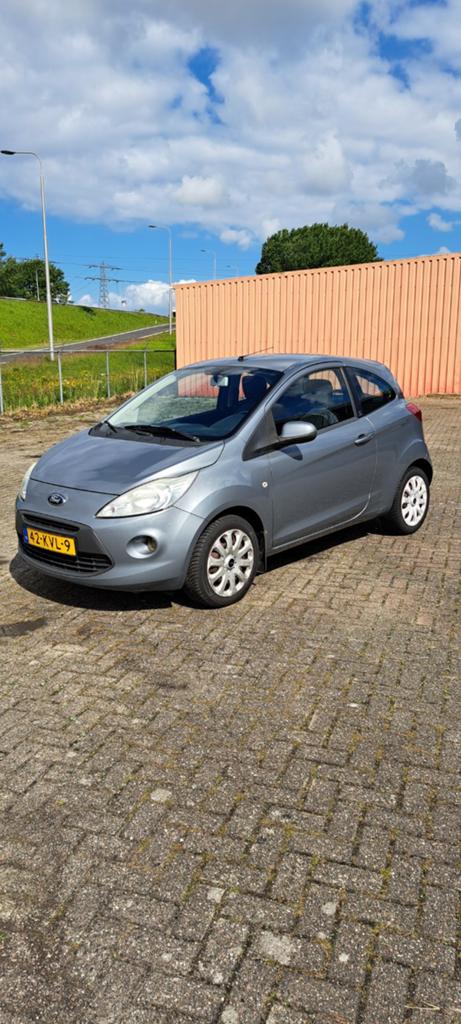 Ford Ka 1.2 51KW 2010 Grijs, Auto's, Ford, Voorwielaandrijving, Stof, 1242 cc, 4 cilinders