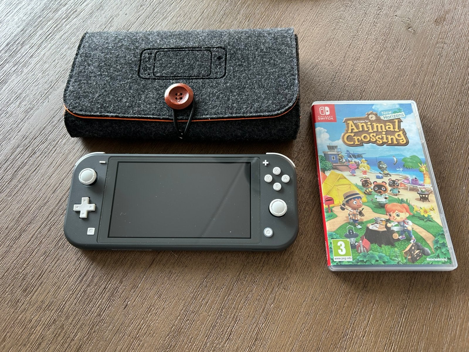 Nintendo Switch Lite met Animal Crossing, Ophalen of Verzenden, Zo goed als nieuw