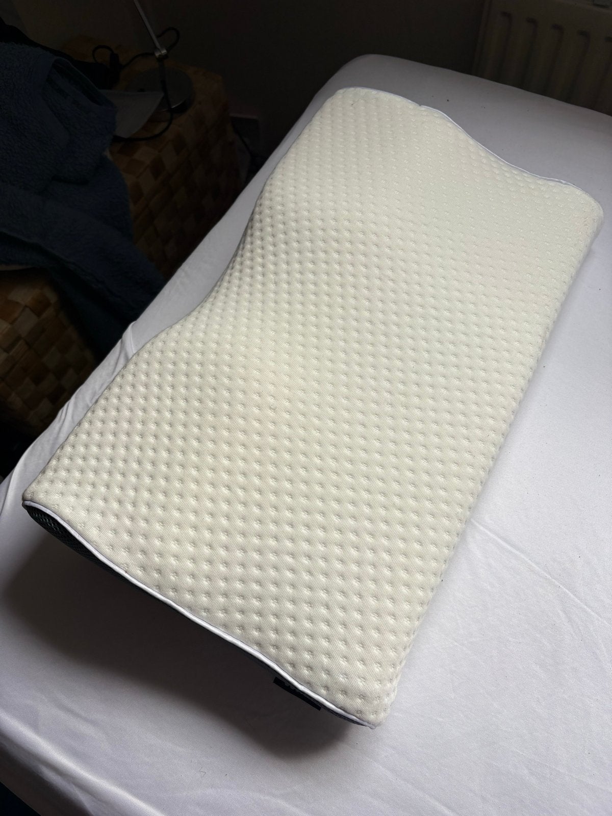 Derila Ergonomisch Kussen - Zo goed als nieuw, Ophalen, Schuim, Eenpersoons, Wit