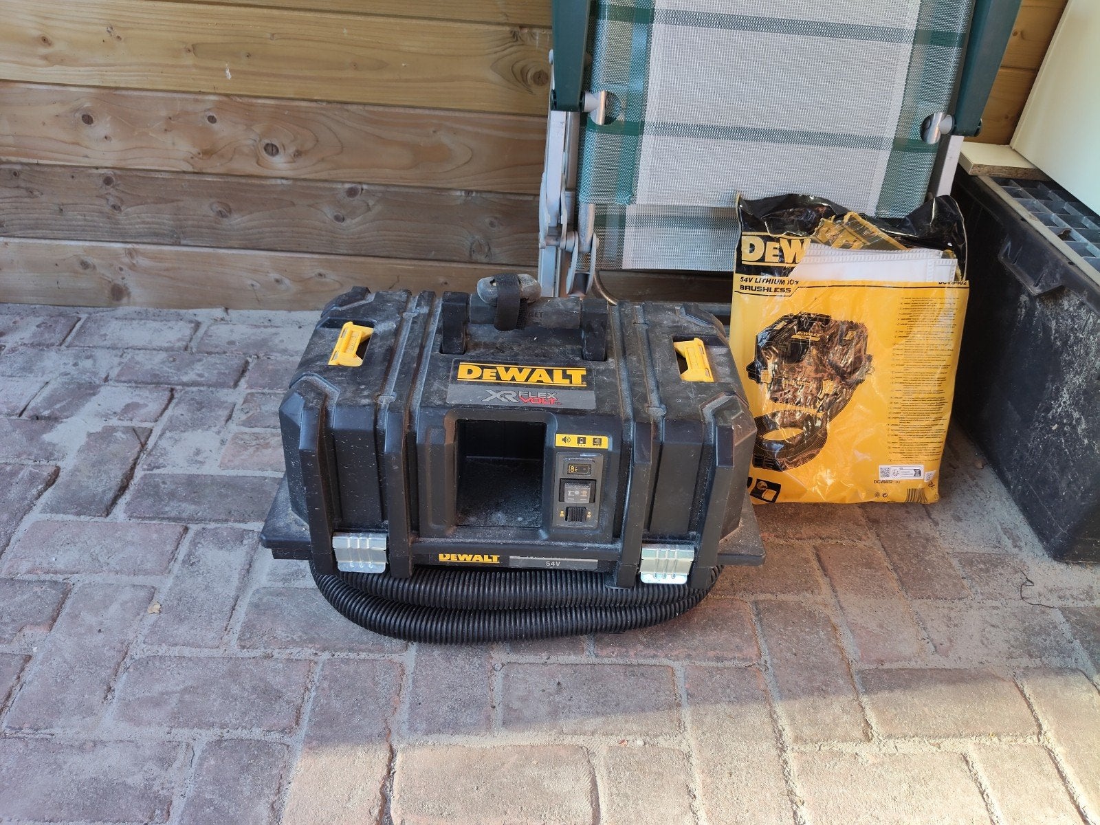 DeWalt DCV586M Industriële Stofzuiger - Zo goed als nieuw, Draadloos, Ophalen of Verzenden, Zo goed als nieuw, Industriële stofzuiger