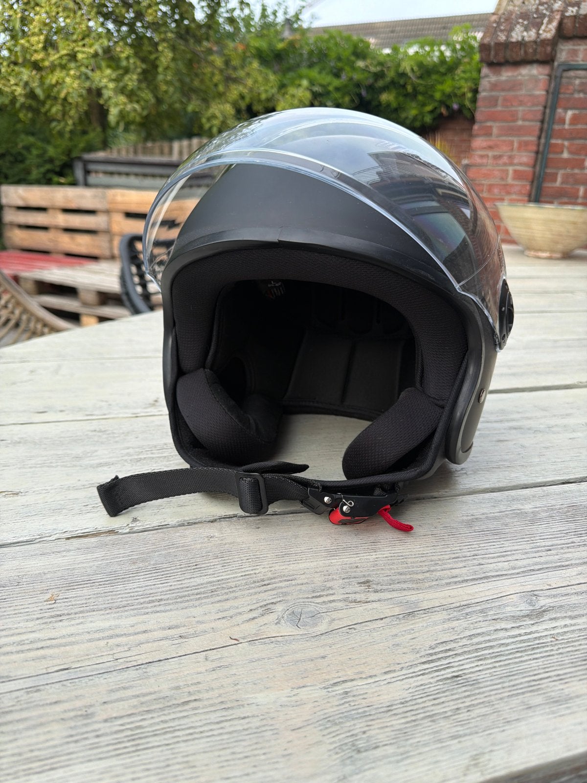 Vinz scooterhelm mat zwart - Zo goed als nieuw, Fietsen en Brommers, Brommerhelmen, Ophalen, Zo goed als nieuw, Large