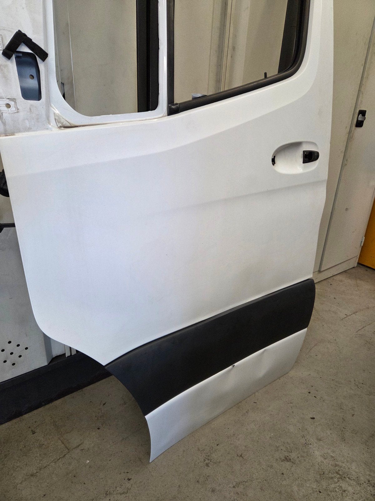 Mercedes-Benz Sprinter W907 Linker Portier, Ophalen, Gebruikt, Deur, Mercedes-Benz