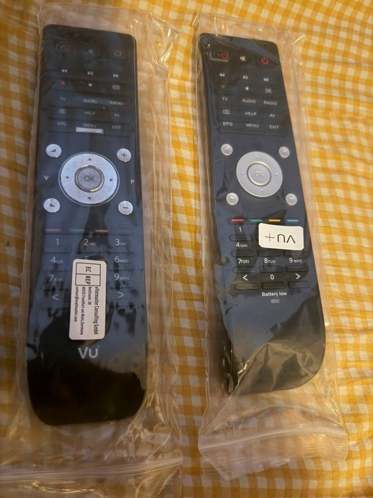 Vu+ afstandsbediening (2 stuks, nieuw in verpakking), Verzenden, Nieuw, Decoder
