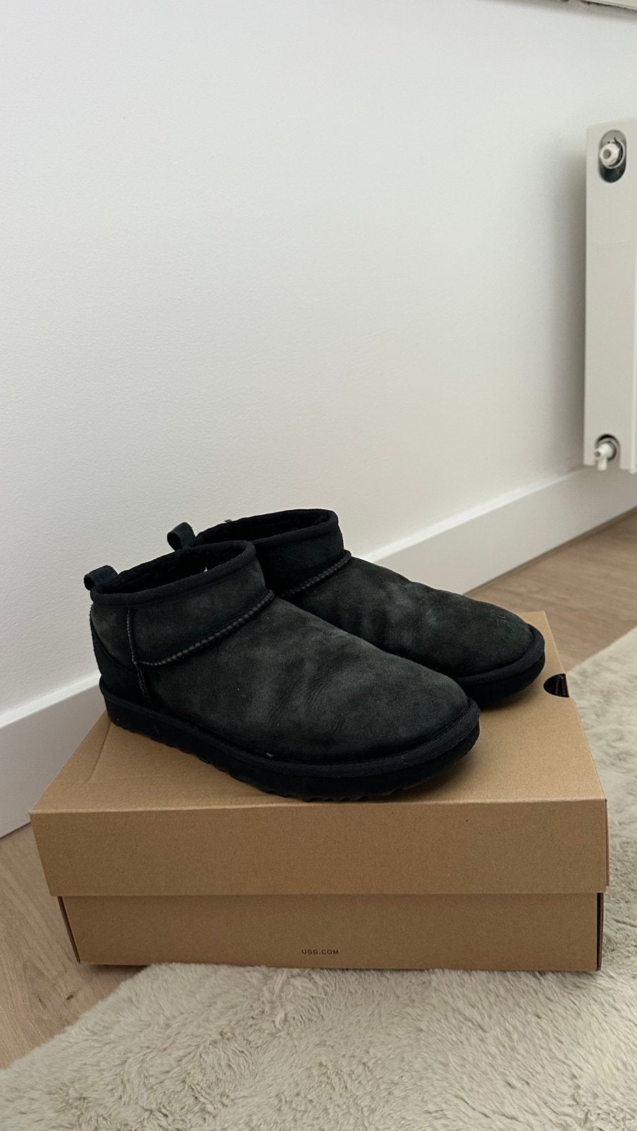 Zwarte uggs, Ophalen, Zwart, Overige typen, Gedragen