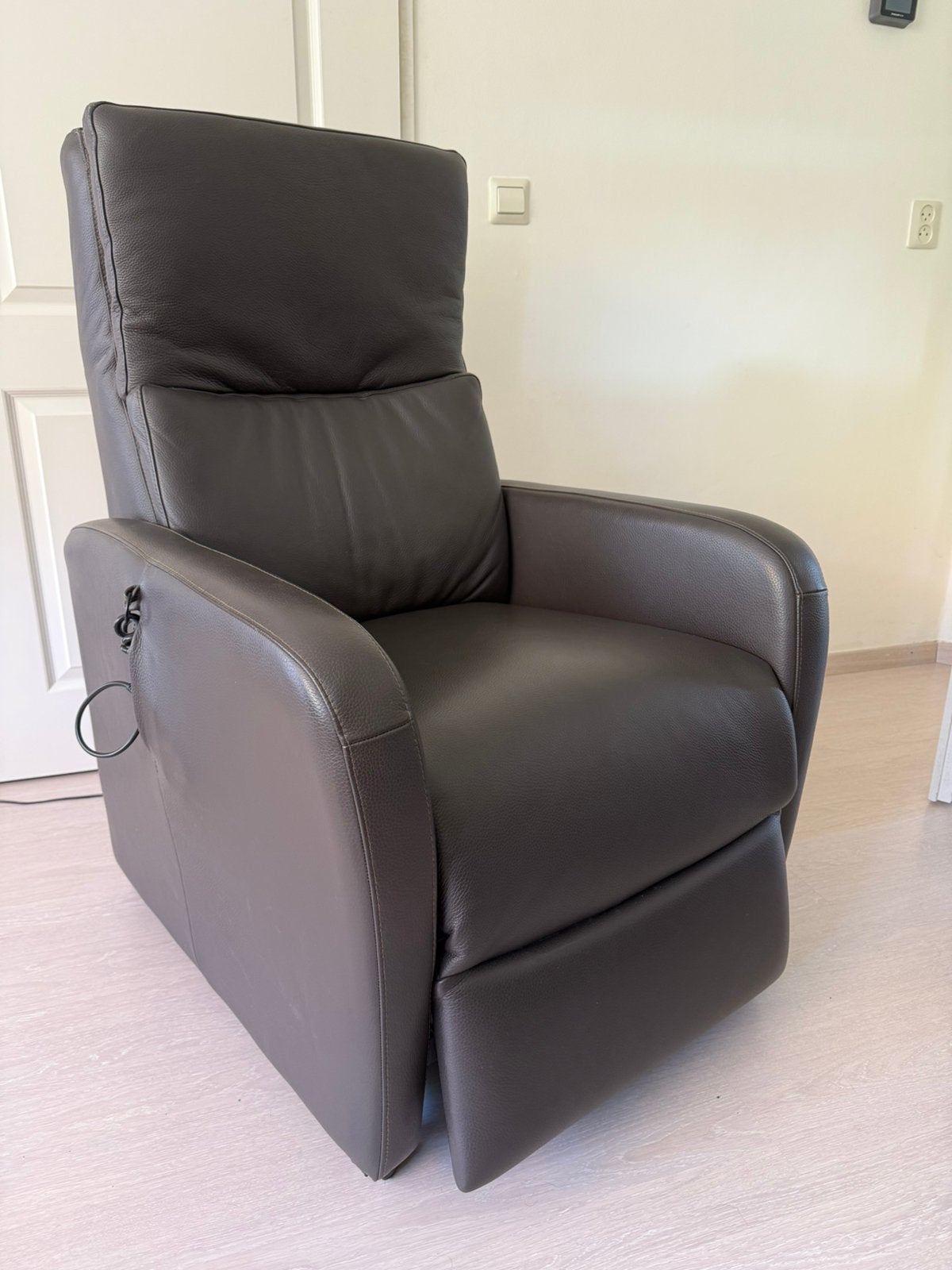 Leren Fauteuil - zo goed als nieuw, Huis en Inrichting, Fauteuils, Ophalen, Zo goed als nieuw, 50 tot 75 cm, Leer