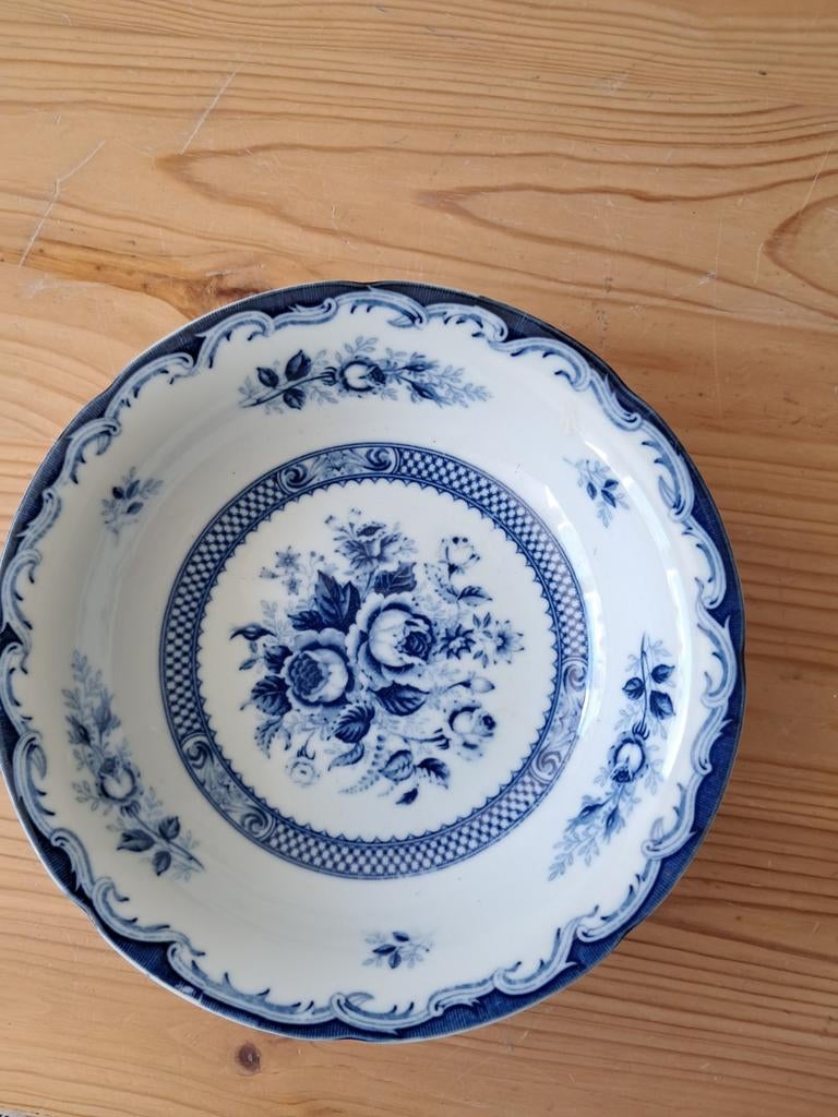 Mooi schaaltje met blauw bloemmotief - Blue Rose Japan, Ophalen of Verzenden