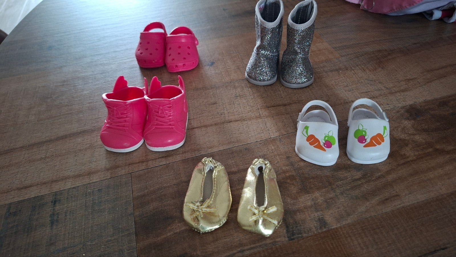 Grote Baby Born set: pop, kleding, bedje en accessoires, Kinderen en Baby's, Ophalen, Zo goed als nieuw, Babypop